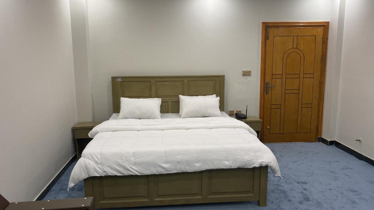 River Garden Hotel And Resort 나란 외부 사진